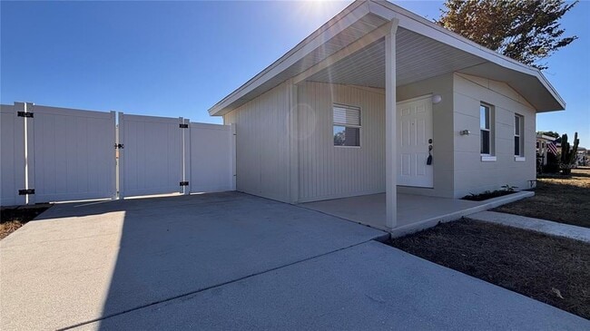 Building Photo - 21543 Kenyon Ave