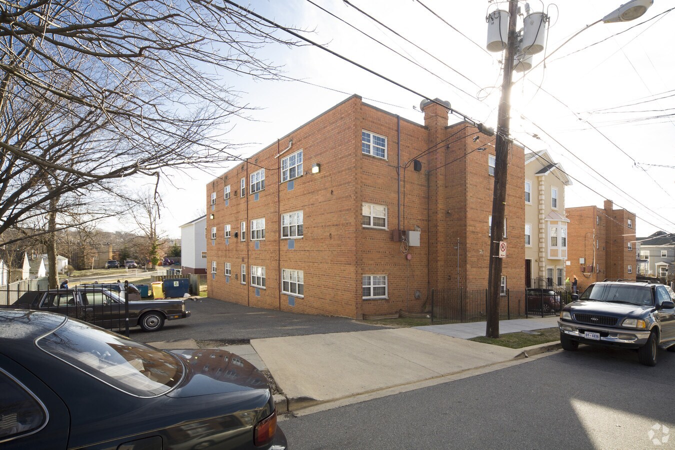 Photo - 5115 Drake Pl SE