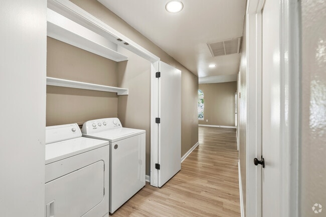 3BR, 2BA - 1,199 - Laundry - Clear Creek Meadows Apartments