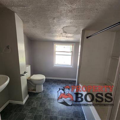 Photo - 410 York St
