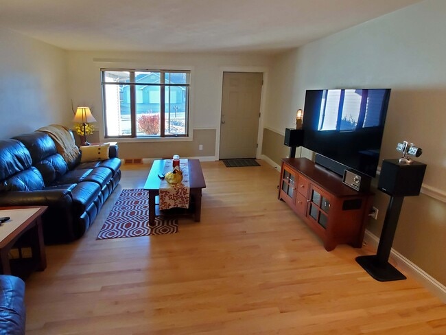 Photo - 1502 W Weiland Ln