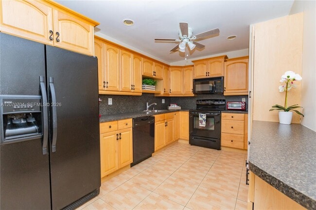 Photo - 1055 NW 83rd Ave Unidad C47