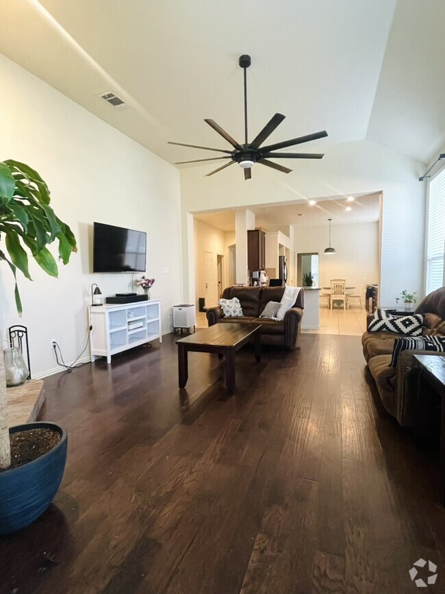 Building Photo - 593 Louder Way Rental