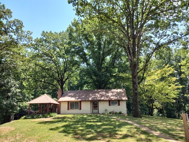 Photo - 1684 Rockford Creek Rd House