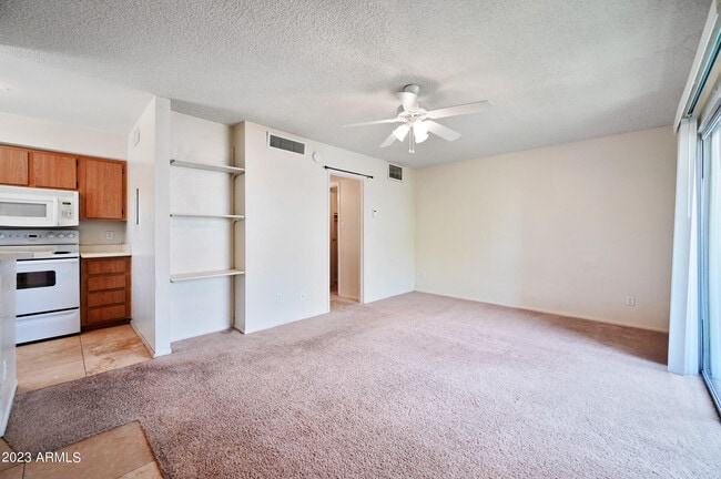 Photo - 4410 N Longview Ave