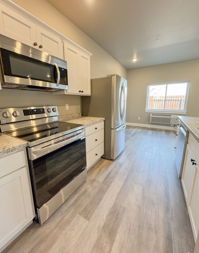 Photo - Pet Friendly 2 bed/ 2 bath unit at Soldier Ridge! Unit # 312