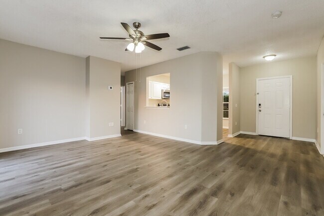 Photo - 529 Delido Way