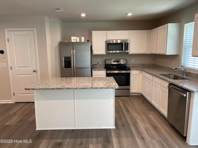 Photo - 1644 Branchwood Dr NE
