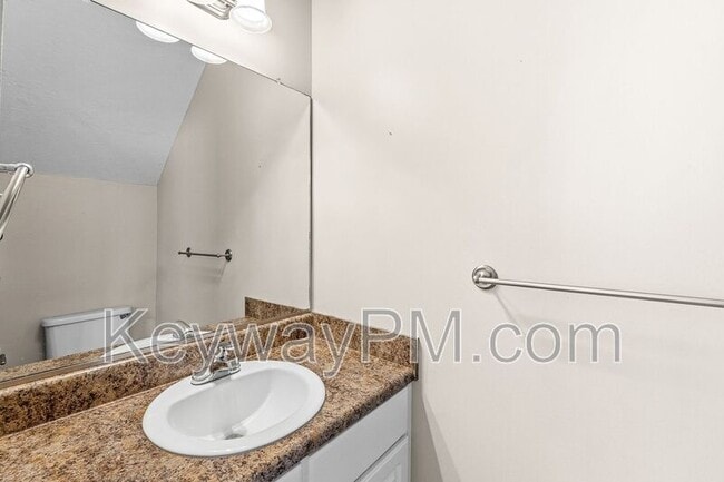 Photo - 1447 Collins Dr