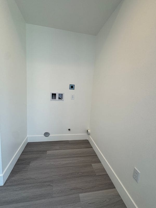 Photo - 7875 Glencoe Drive