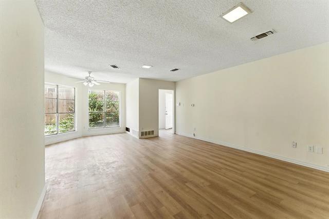 Photo - 6905-6907 W Cleburne Rd