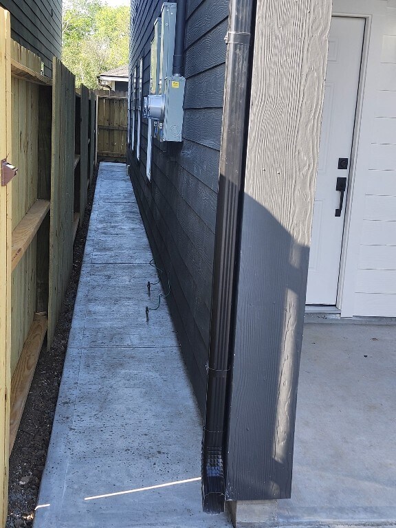 Photo - 9711 Cargill St