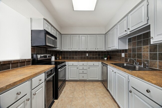 Photo - 5200 Weslayan St Unidad 302