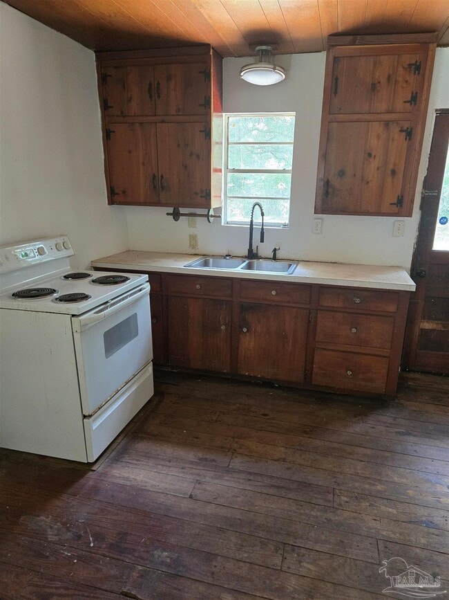 Photo - 2410 Ladd Dr