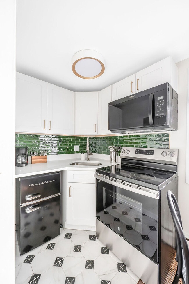 Photo - 200 S Henry St Unidad SI ID1468339P