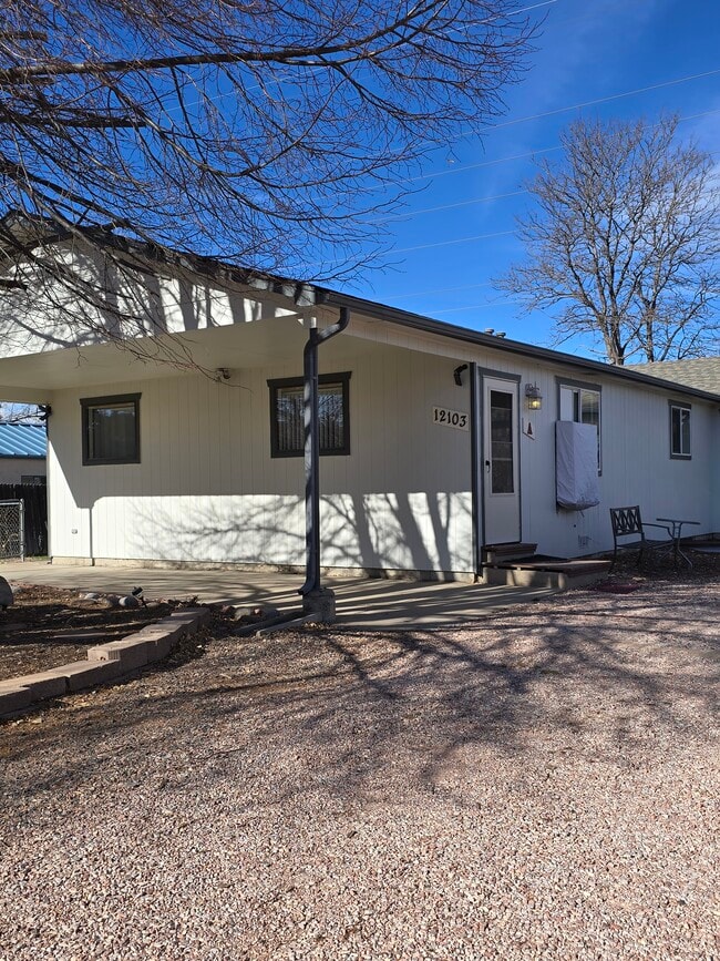 Building Photo - 12103 Viewpoint Dr Unit A