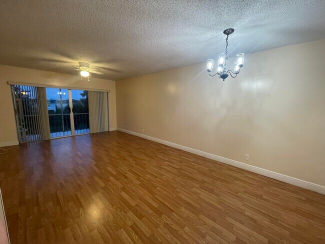 1101 Crystal Lake Dr Condo Unit - Image