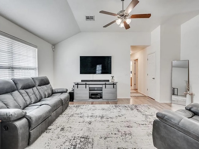 Photo - 2221 NW 199th St