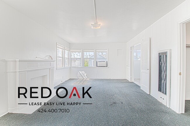 Building Photo - 909 1/4 S Kenmore Ave Unit 909 1/4 Rental