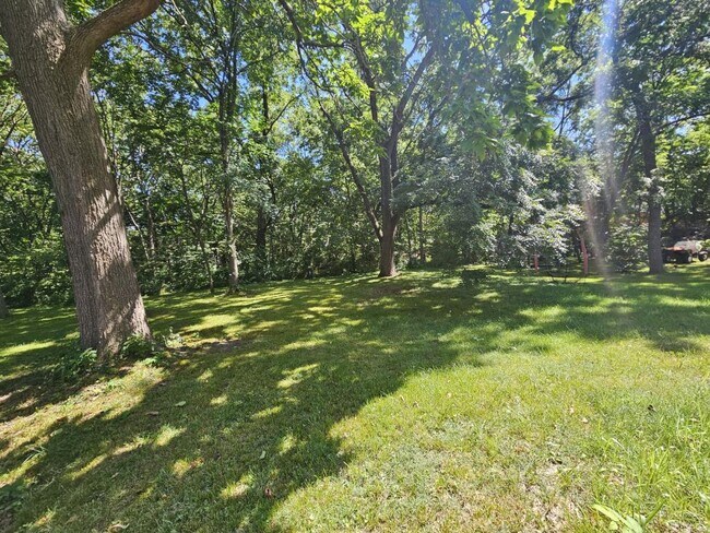 Photo - 233 Elm St