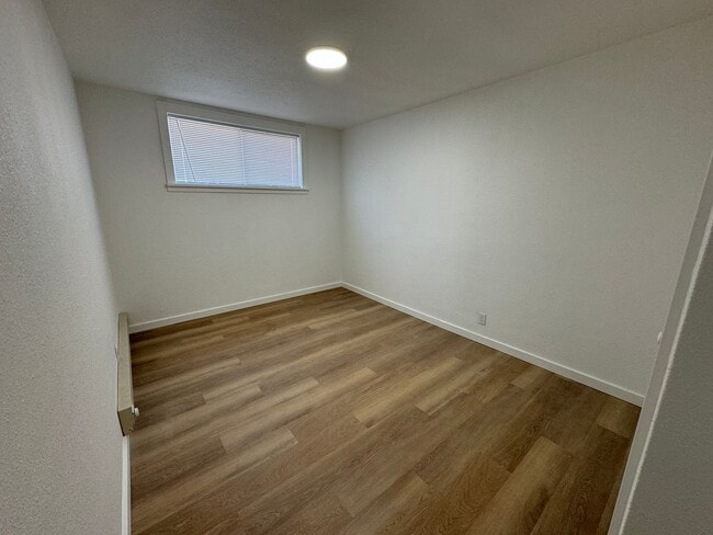 Photo - Lily Apartments Unidad B