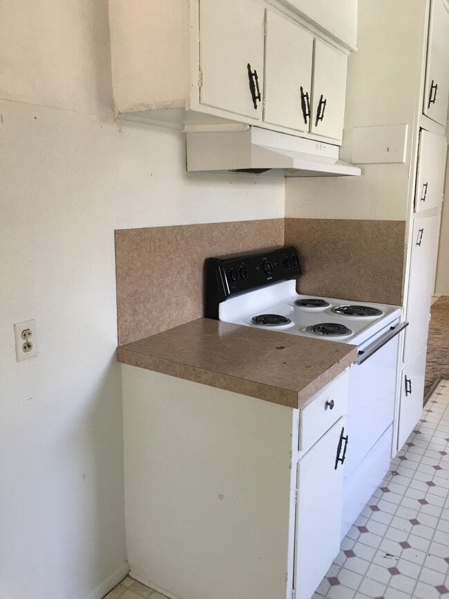 Photo - GREAT BRICK HOME ON LARGE LOT