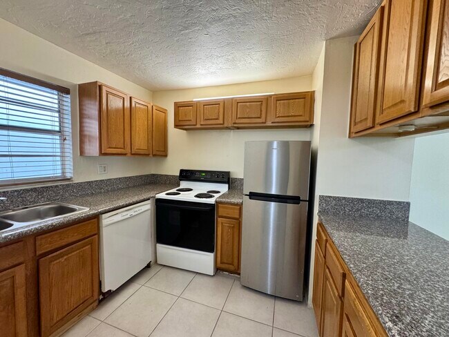 Photo - 6507 Winfield Blvd Unidad 130-C