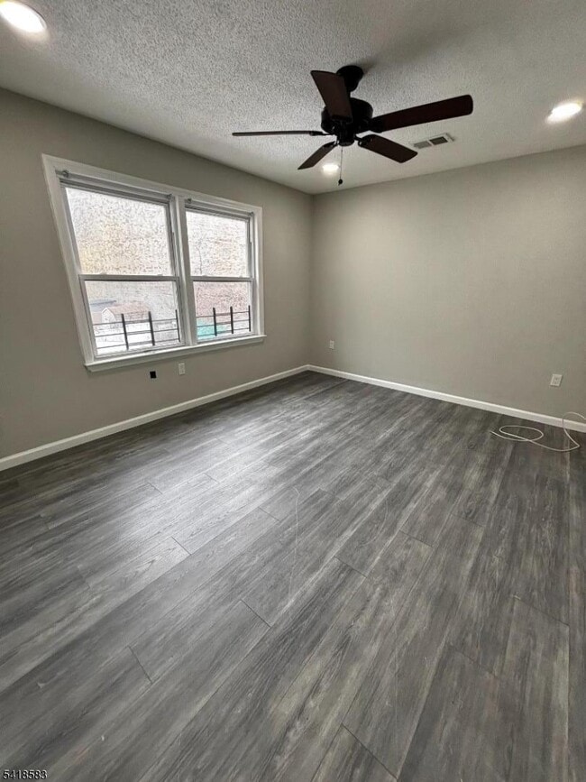 Photo - 85 Jefferson St