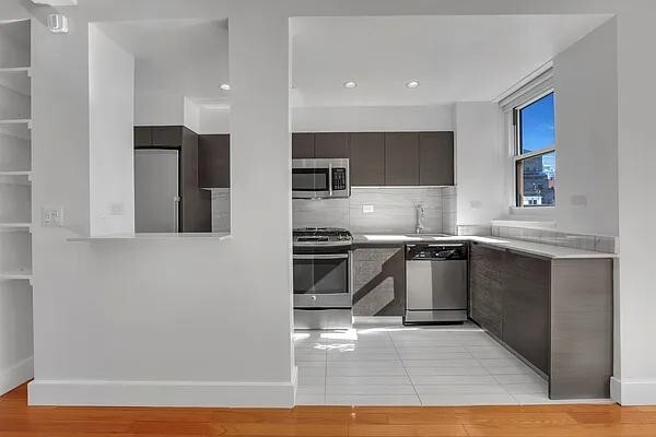 Photo - 45 Park Ave Unit 7B