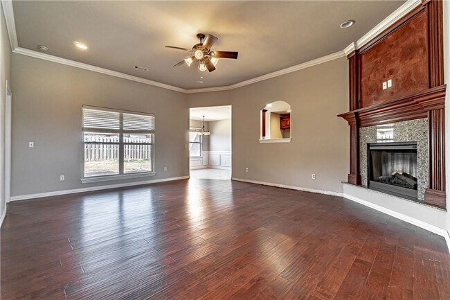 Photo - 1161 Coventry Ln