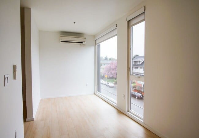 Photo - Buckman: Light & Bright 1 Bdr with D/W, A/... Unit 309