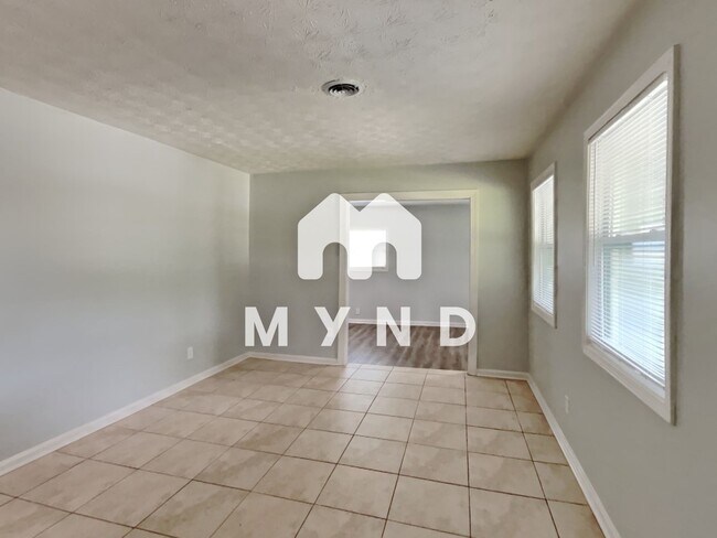 Photo - 1638 Atherton Dr