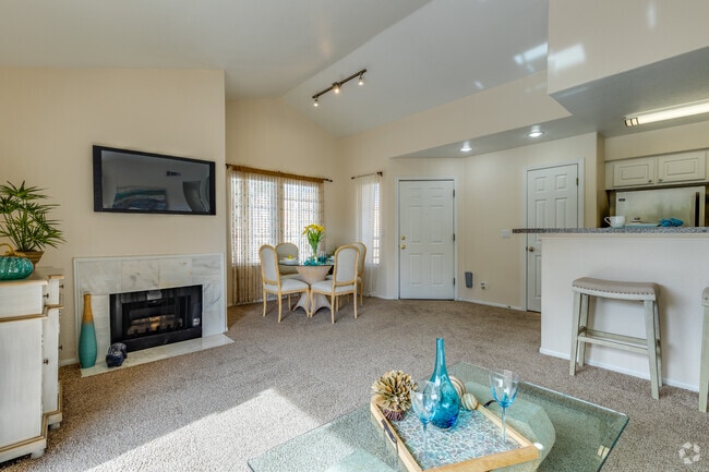 La Jolla, 1 BR, 1 BA - 730 SF