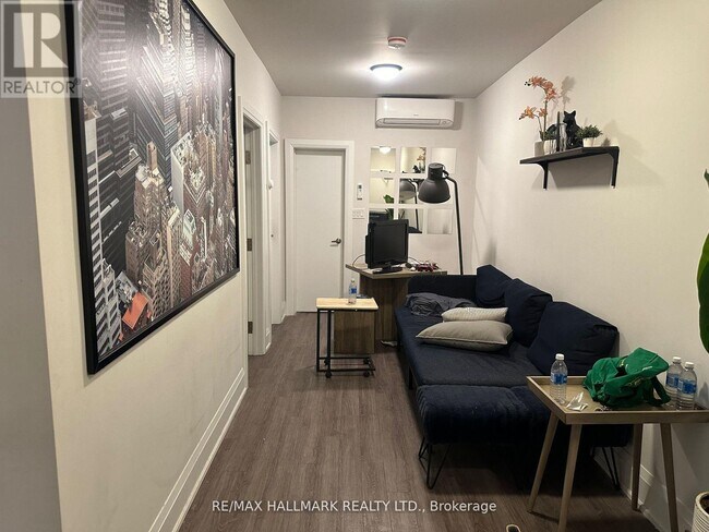 Photo - 595 St Clair Ave W Unit 7