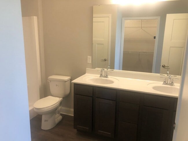 Building Photo - 2 Bed, 2 Bath in Alpine Meadow