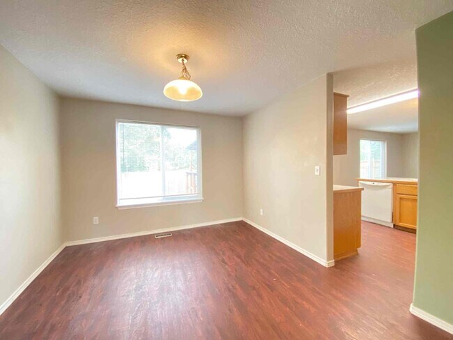 Photo - 18865 SW Christopher Dr