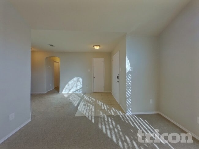 Photo - 10712 Braemoor Dr