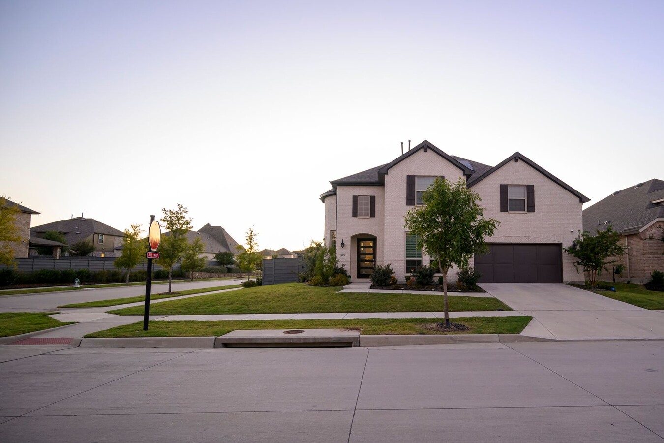 This stunning 4-bedroom, 4.5-bathroom home... - This stunning 4-bedroom, 4.5-bathroom home...