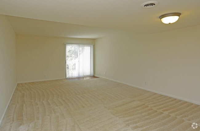 Living Room - Northshore Woods