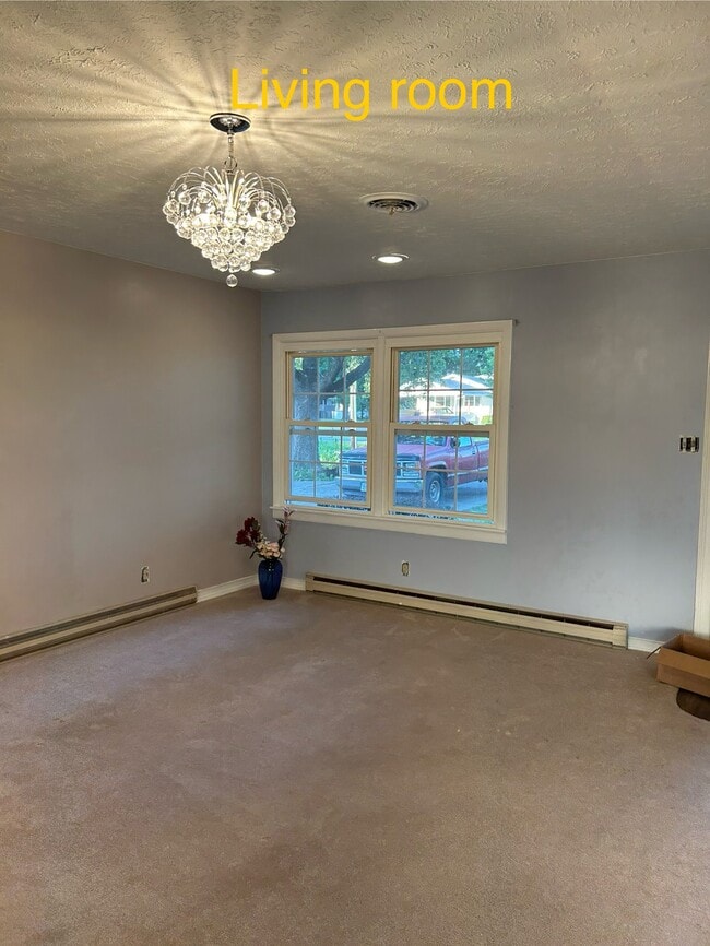 Photo - 115 Woodview Ln