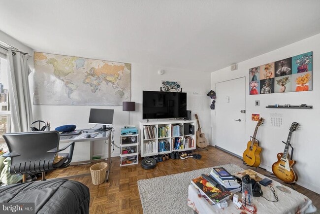 Photo - 224 W Rittenhouse Square Unit 715B