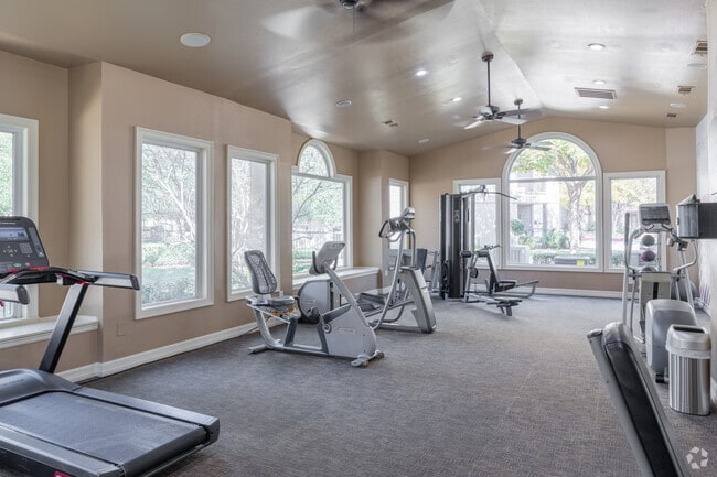 365 Healthy Lifestyle Fitness Studio