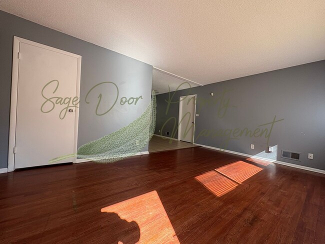 Photo - RANCH STYLE HOME!!!