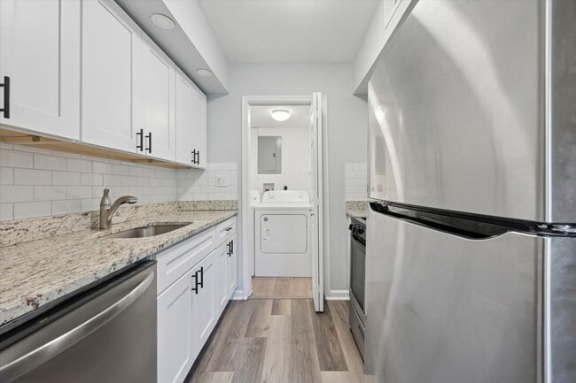 Photo - Available Immediately – Renovated 2B/1.5B ...