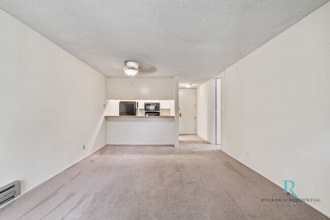 2206 Shelter Creek Ln