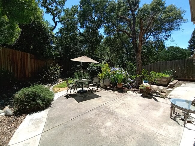 Photo - 4313 Kentwood Ln Unidad Studio