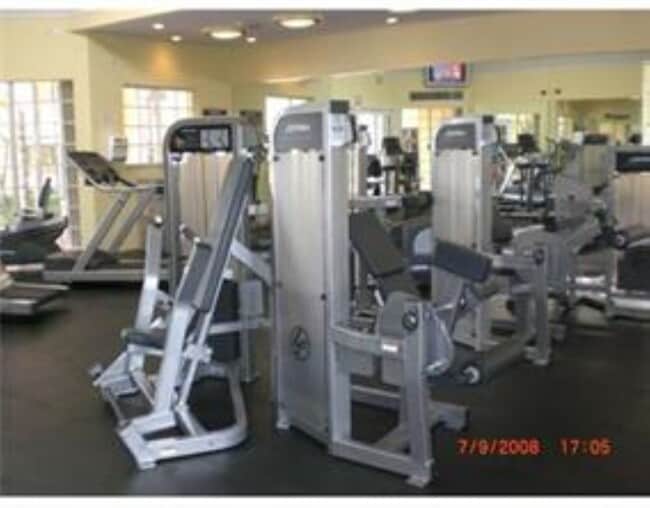 Photo - 2890 N Oakland Forest Dr Unidad 111