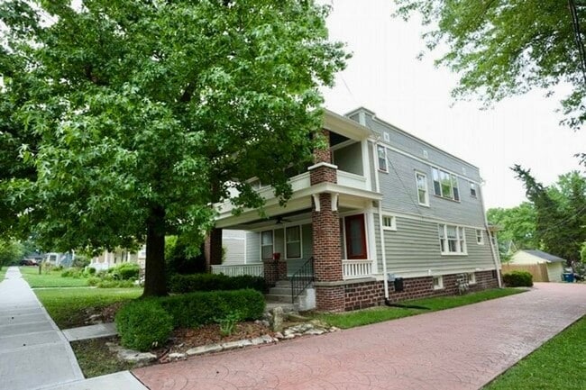 347_ W_ FRANKLIN - 347_ W_ FRANKLIN Unit APT A