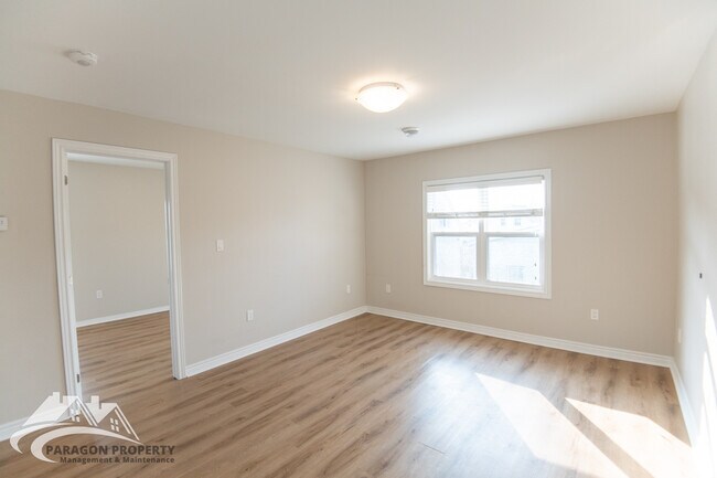 Photo - 23 Agnes St Unit 1