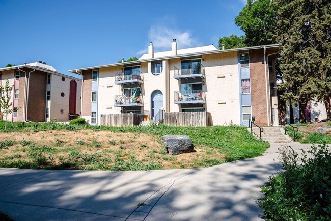 Building Photo - 12126 Melody Dr Rental